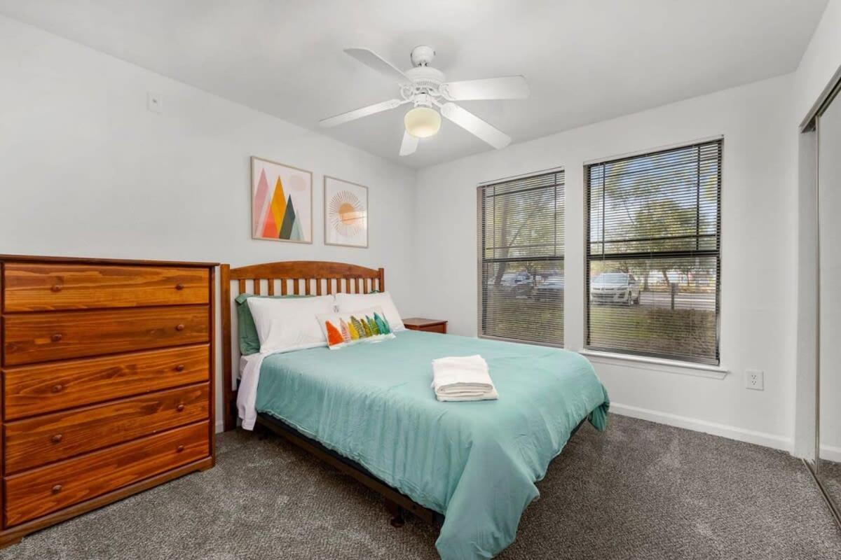 Appartement Long Term Allowed Pet Friendly & Pool Tampa