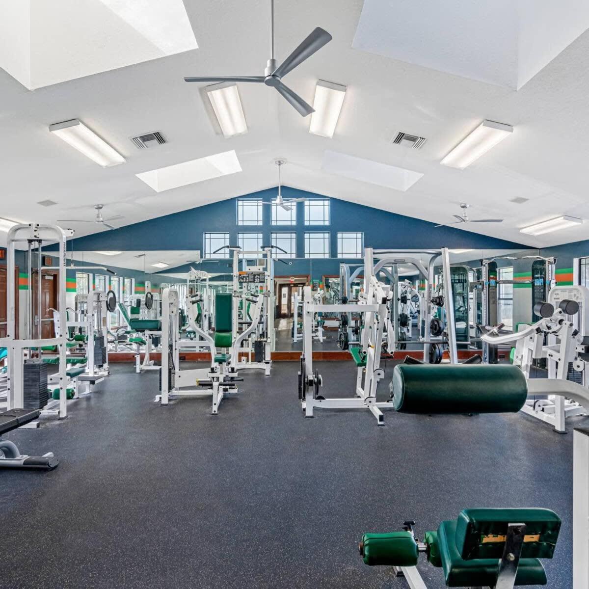 Appartement Long Term Allowed Pet Friendly & Pool Tampa
