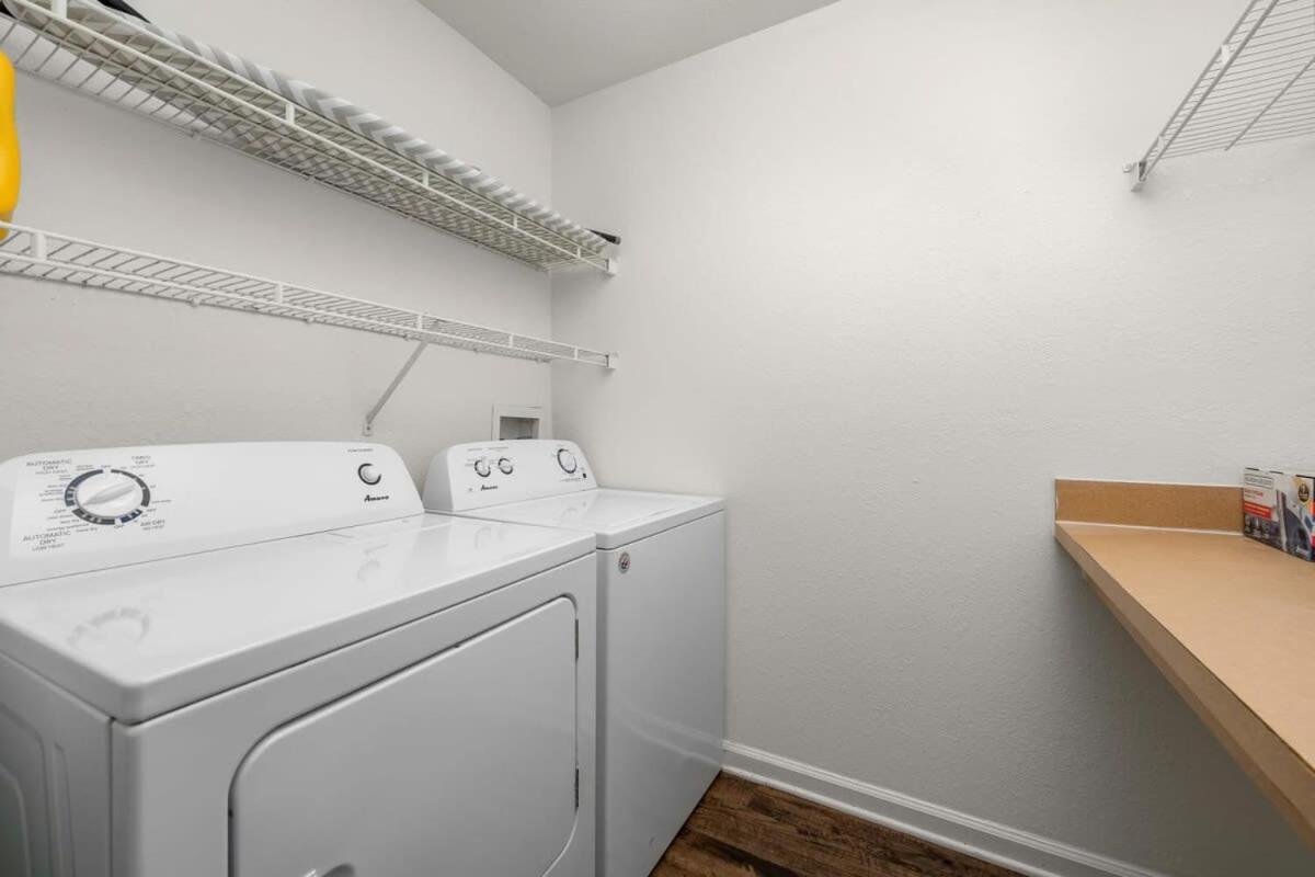Long Term Allowed Pet Friendly & Pool Apartment Tampa
